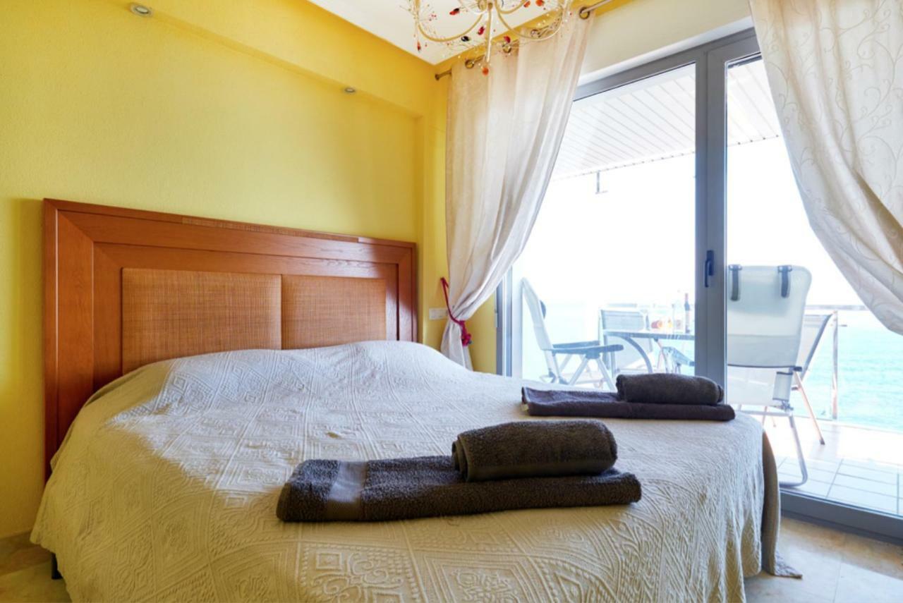 Sea Front Callas De Torrevieja Apartment Luaran gambar