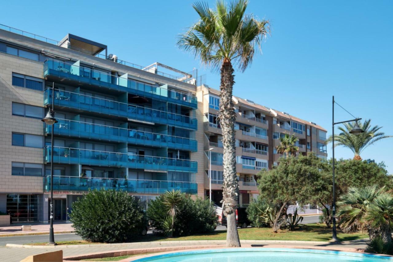 Sea Front Callas De Torrevieja Apartment Luaran gambar